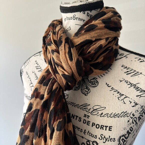 Leopard Print Lightweight Scarf – Brown & Black Animal Print Fashion Wrap - Picture 2 of 2